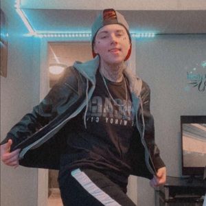 Meet your Posher, Kyla